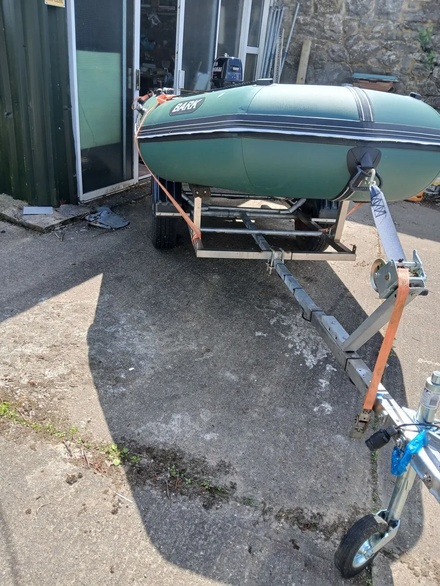 Inflatable boat - Image 3