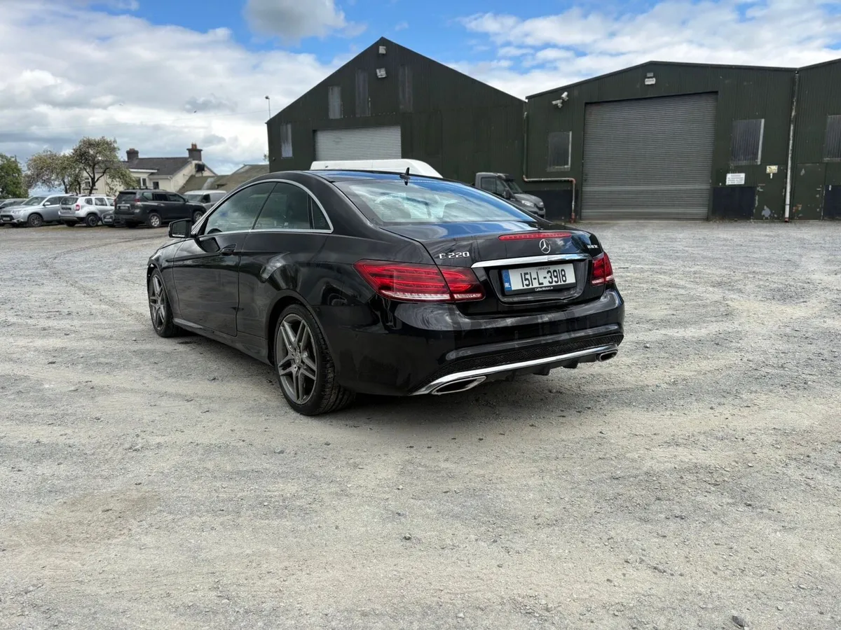 2015 Mercedes E220 diesel - Image 2