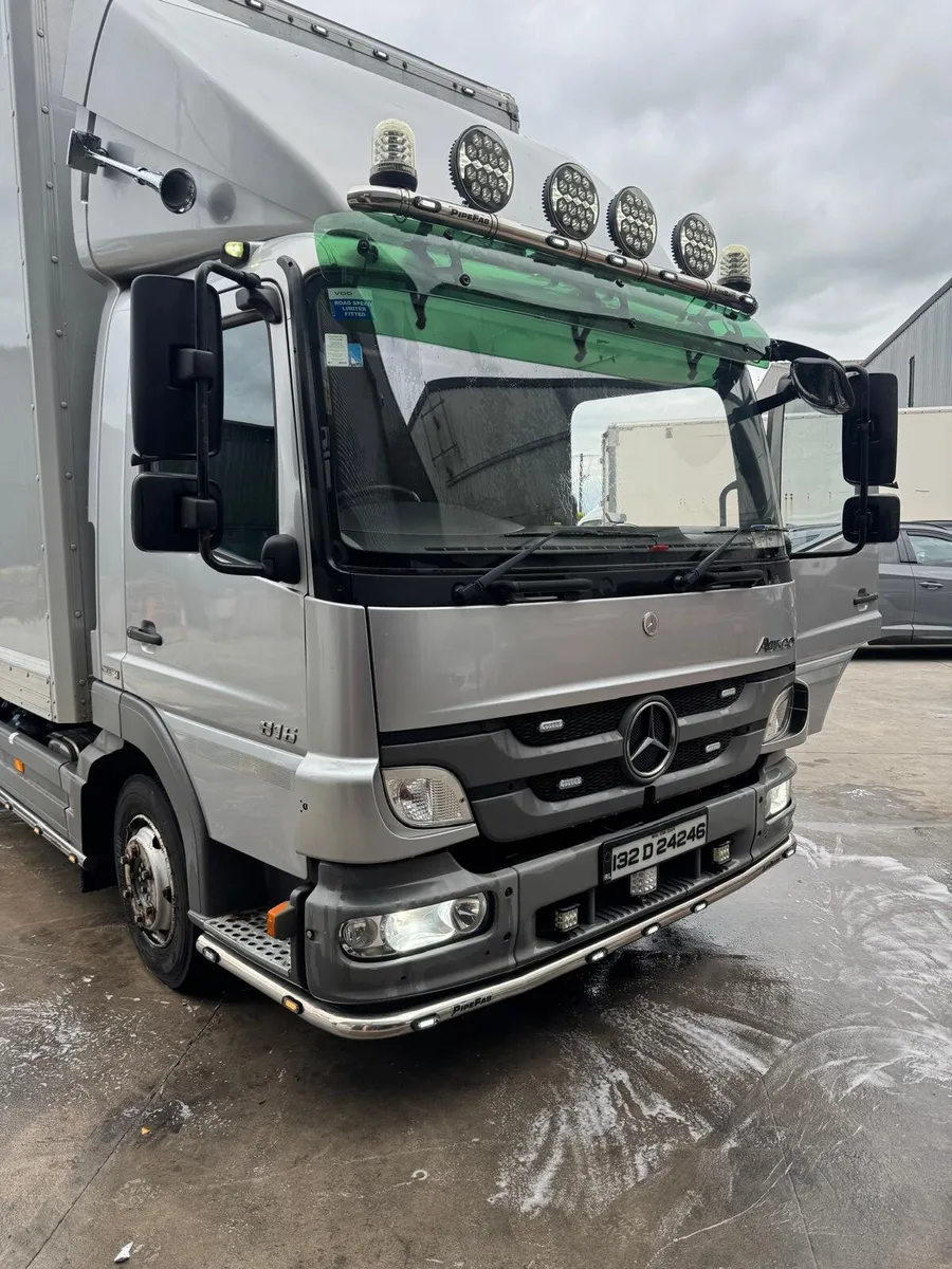 Mercedes atego - Image 2