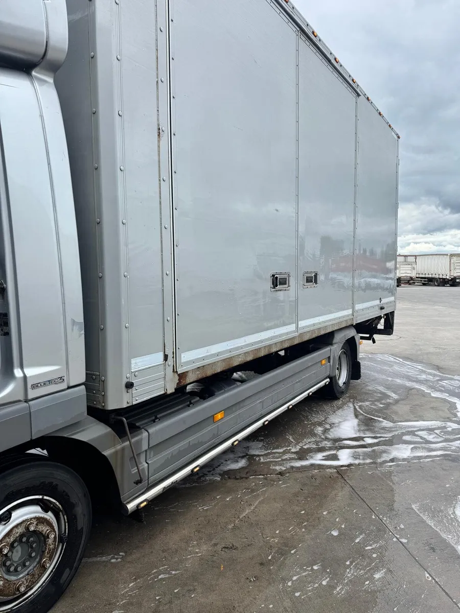 Mercedes atego - Image 4