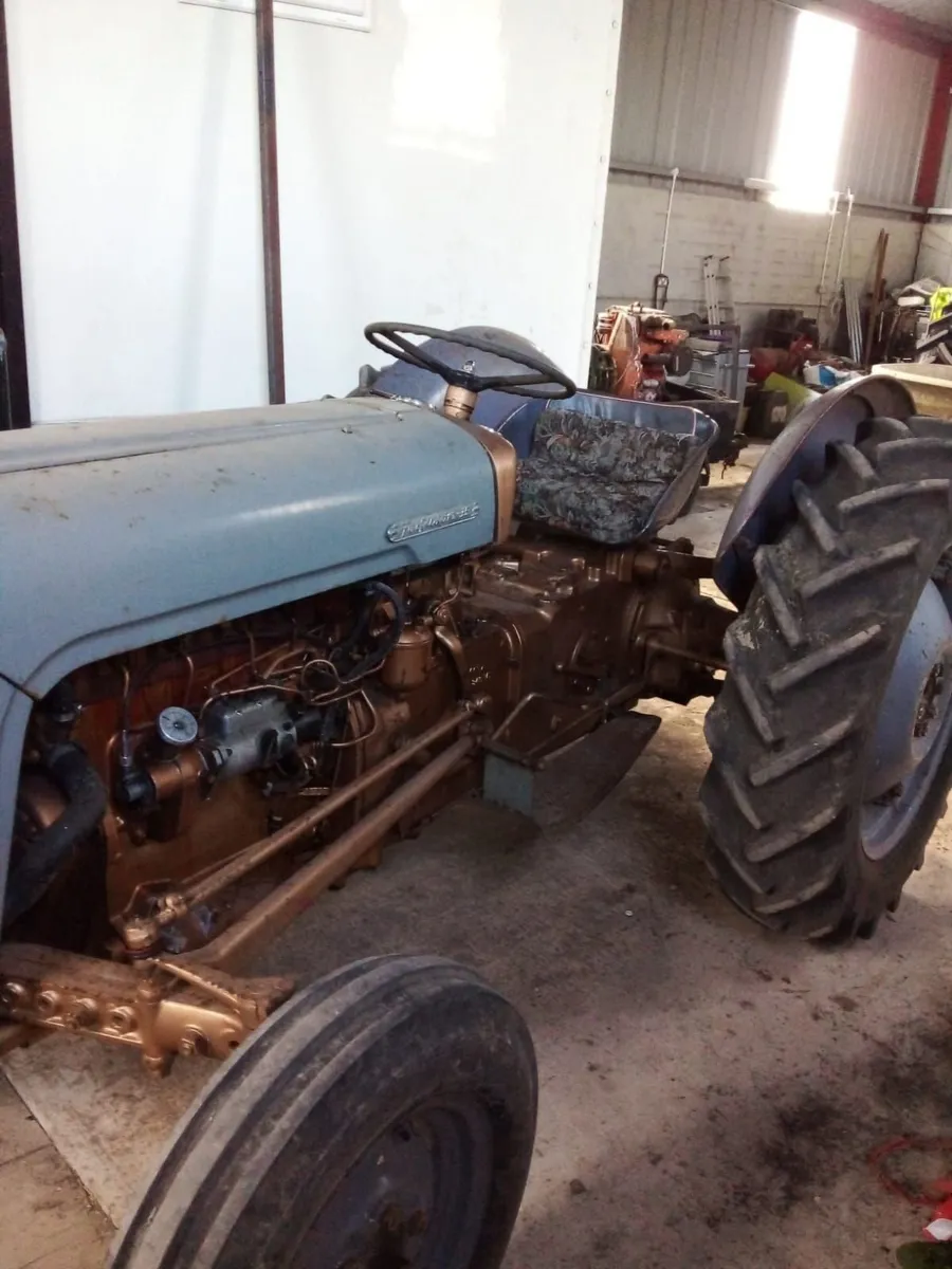 Vintage tractor - Image 3