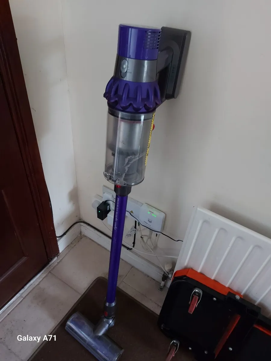 DYSON Cyclone v10 Animal Vacuum Cleaner in excelle - Image 1