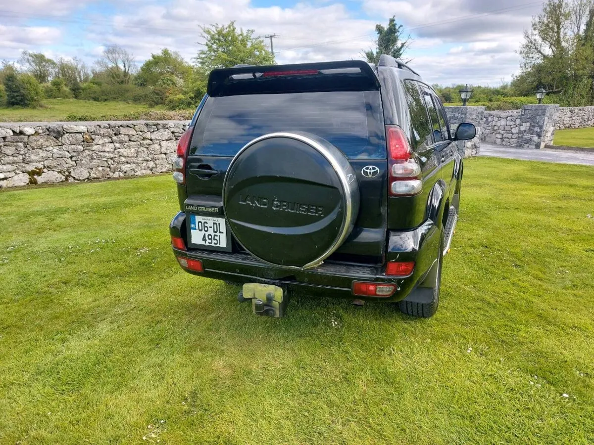 Toyota Landcruiser LC3 - Image 4