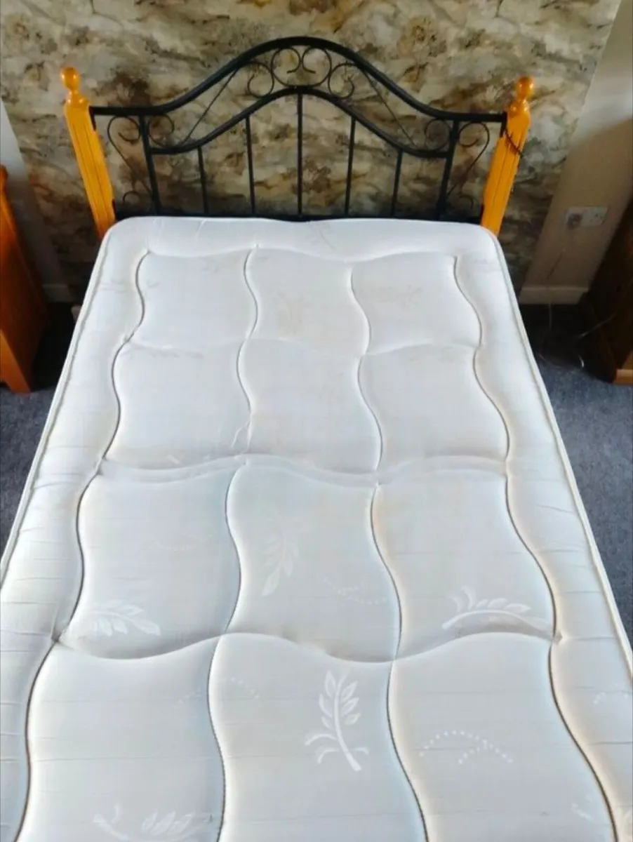 Beds - Image 3