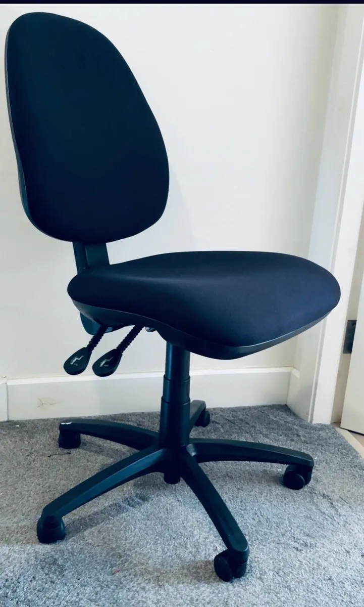 ergonomic chair-like new- cleaned RRP: €480.99 - Image 1