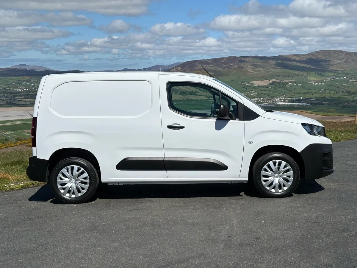 2023 (232) PEUGEOT PARTNER PROFESSIONAL PREMIUM + - Image 2