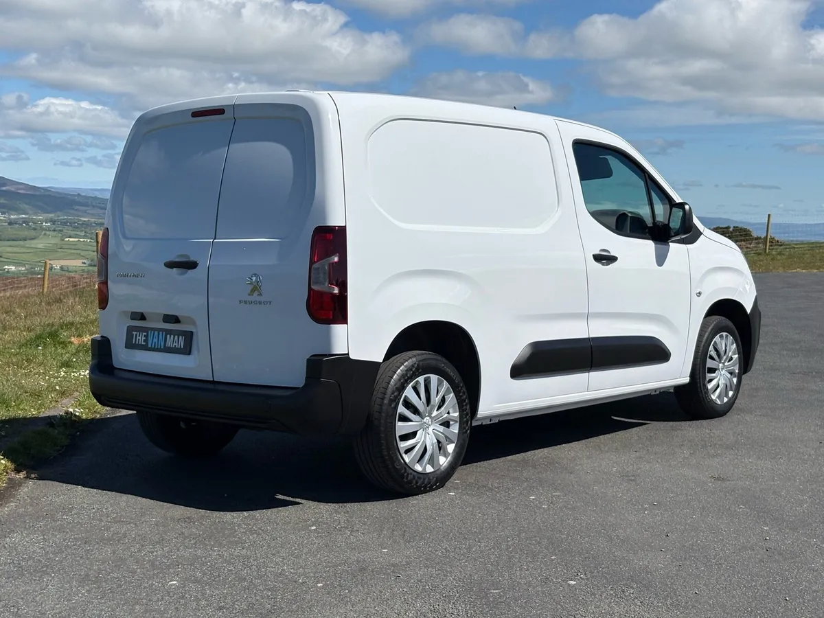 2023 (232) PEUGEOT PARTNER PROFESSIONAL PREMIUM + - Image 3