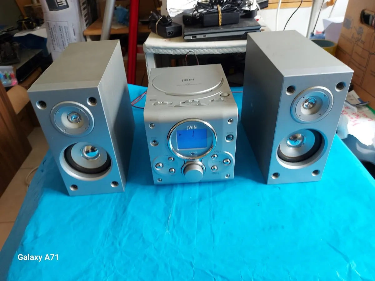 jWIN CD and Radio music System, Model JX-CD3200, w - Image 2