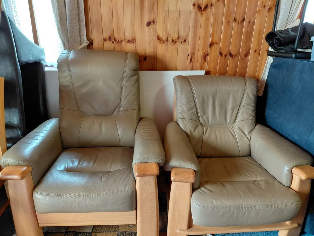 3 Piece sitting room suite - Image 2
