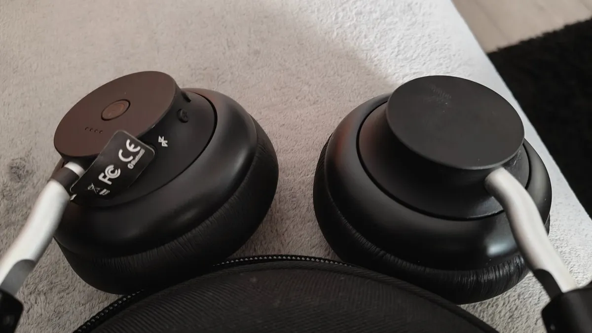 AIWA ARC-1 Bluetooth Headphones - Image 2
