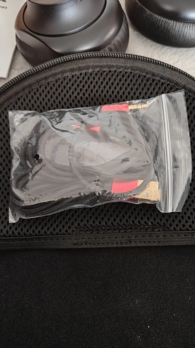 AIWA ARC-1 Bluetooth Headphones - Image 4