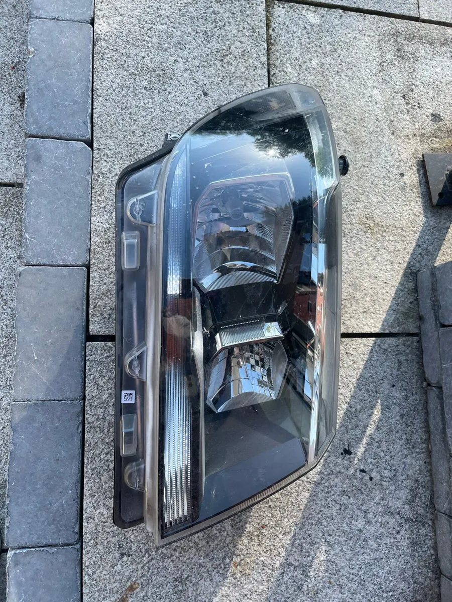 VW Crafter head light bumper - Image 4
