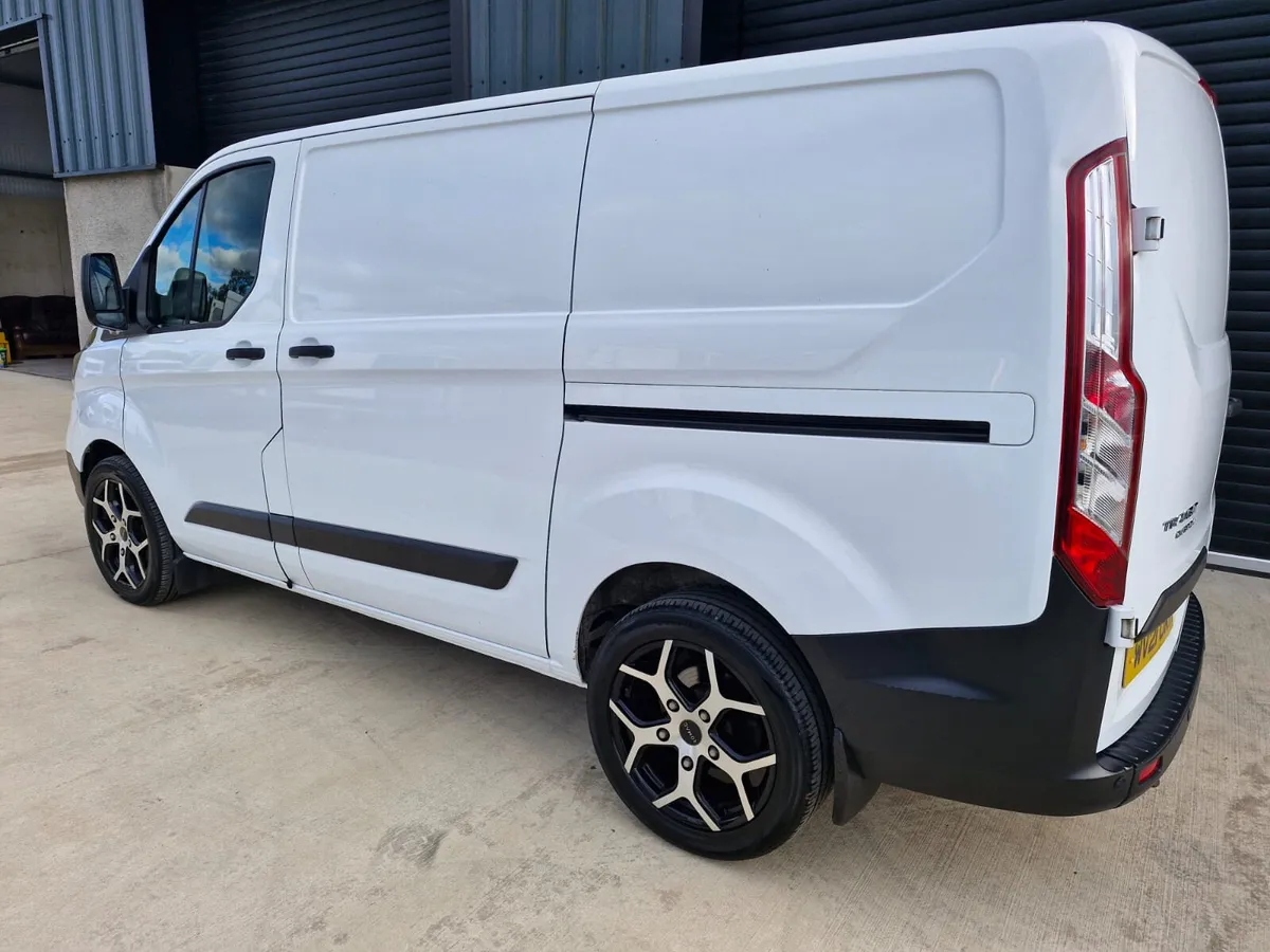 Ford Transit Custom 2021 - Image 4