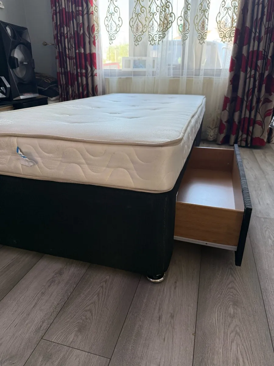 Single bed with mattress - Image 3
