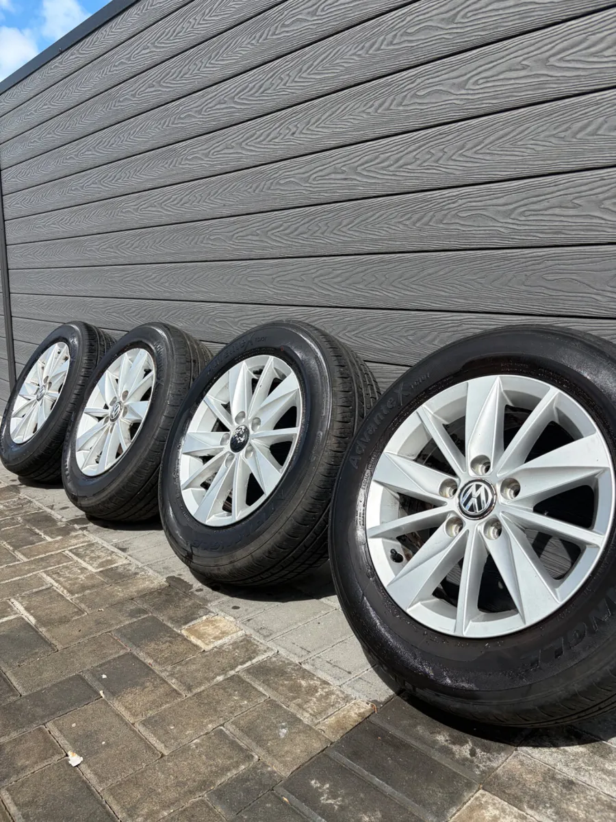 15” GENUINE VOLKSWAGEN GOLF ALLOY WHEELS & TYRES - Image 1
