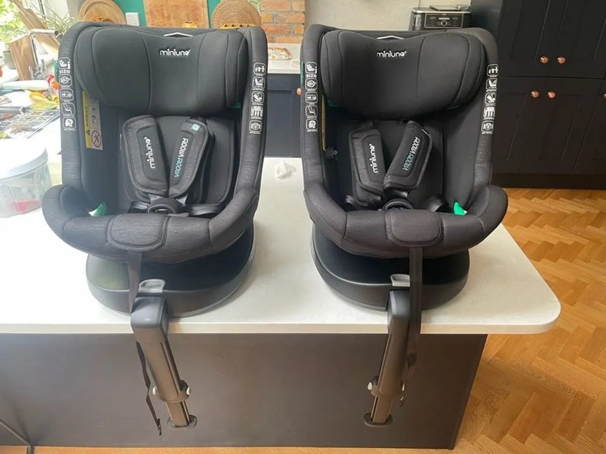 Miniuno Orvital 360 rotating Car seat x2 - Image 2