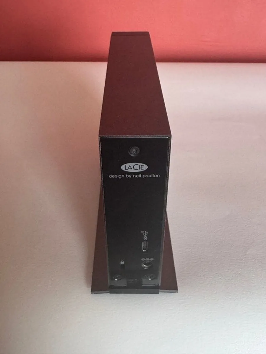 LaCie d2 Professional 4TB USB-C desktop hard drive, boxed, great condition - Image 3