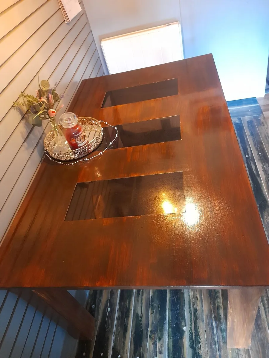 Dining table - Image 2