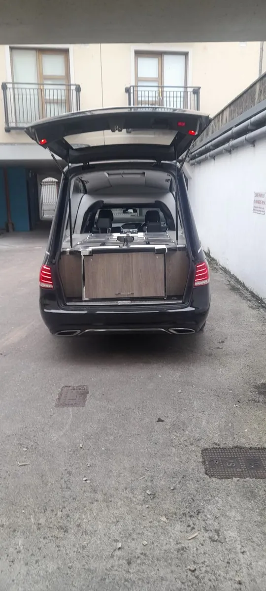 Hearse - Image 4