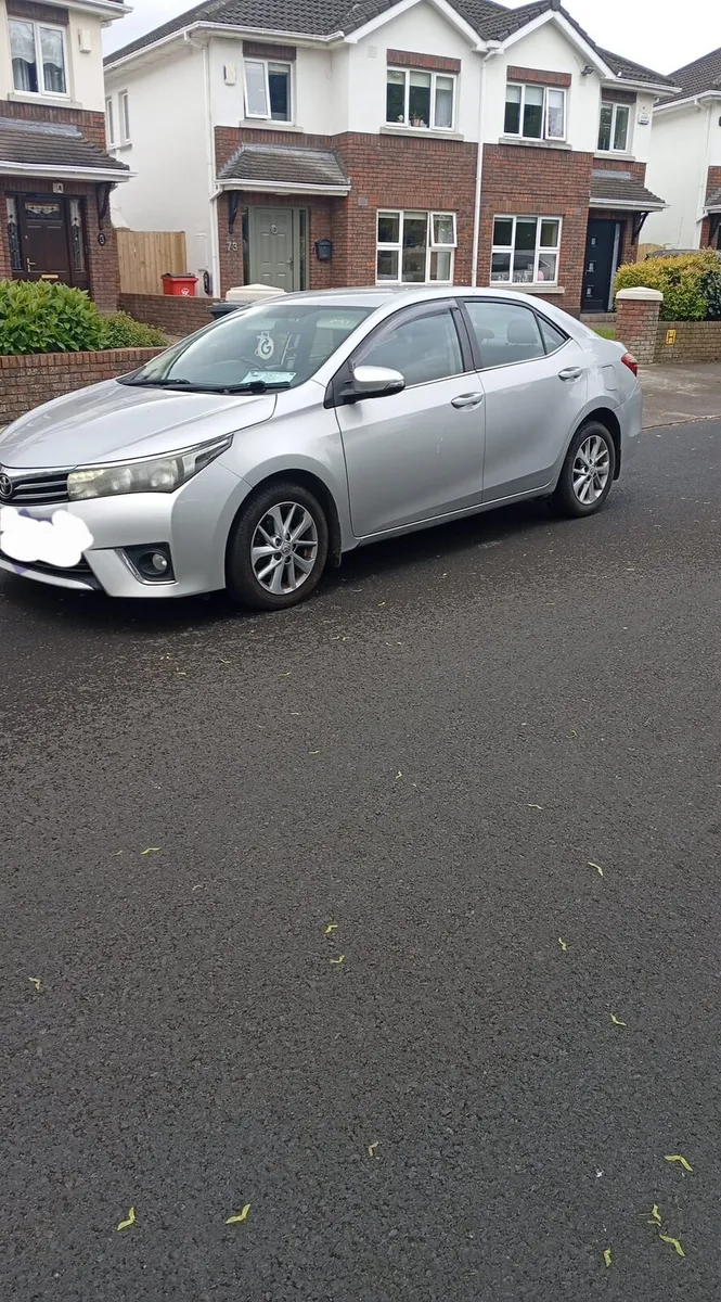 Toyota corolla - Image 1