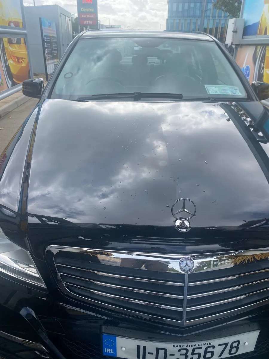 Mercedes 2011 c200 176k km - Image 1