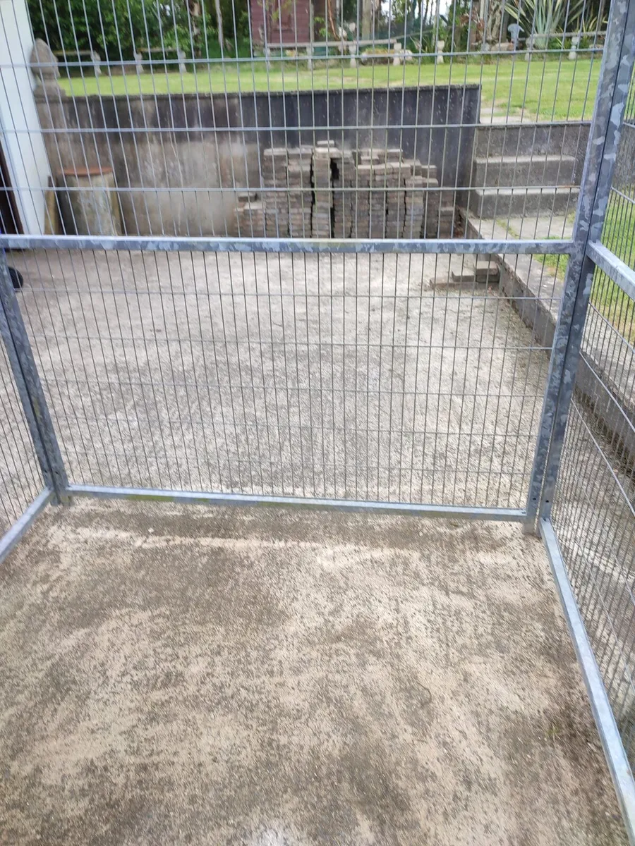 Galvanised Dog Run - Image 4
