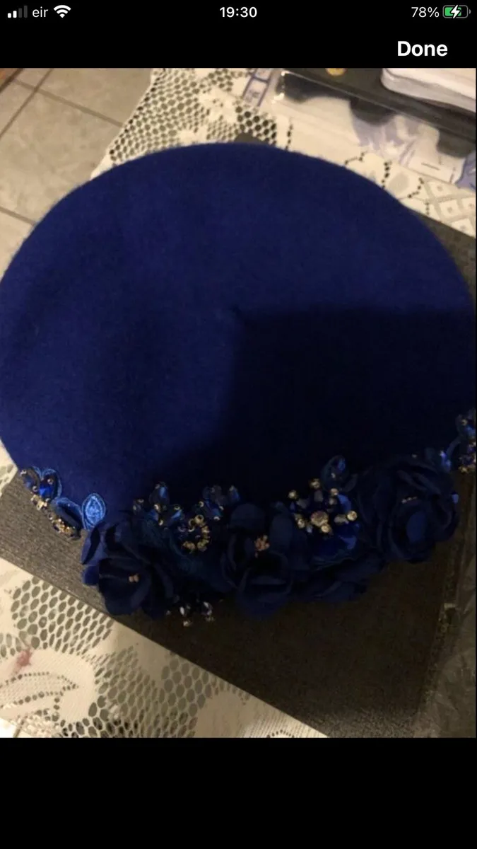 Ladies stunning hat €10 one size - Image 1