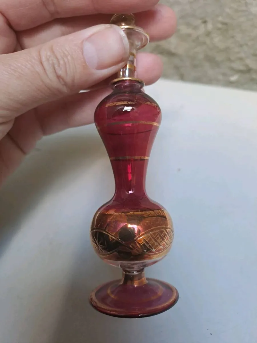 Vintage Cranberry Glass Perfume Bottle - Image 3