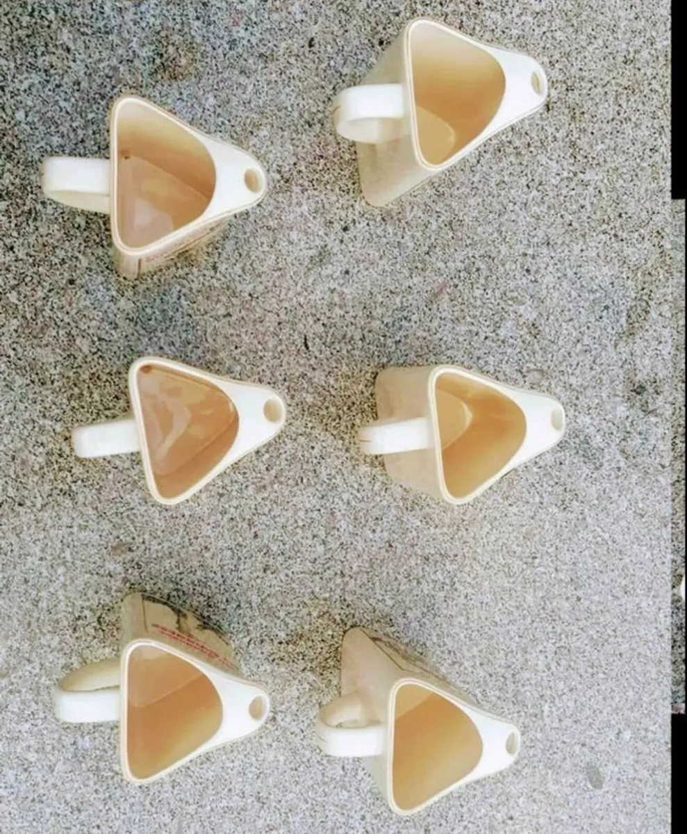 Collection of 6 Guinness water jugs - Image 3