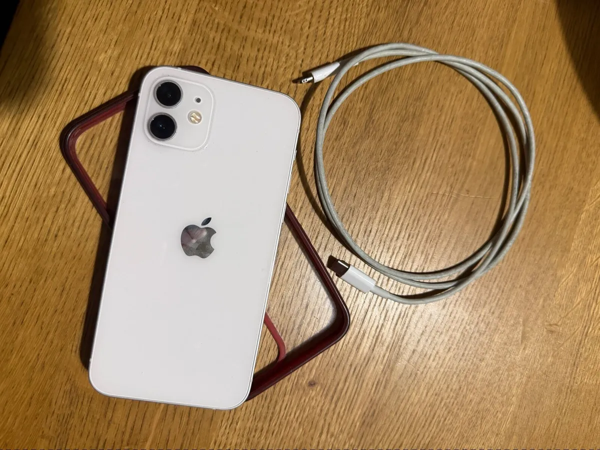 iPhone 12 64 g - Image 3