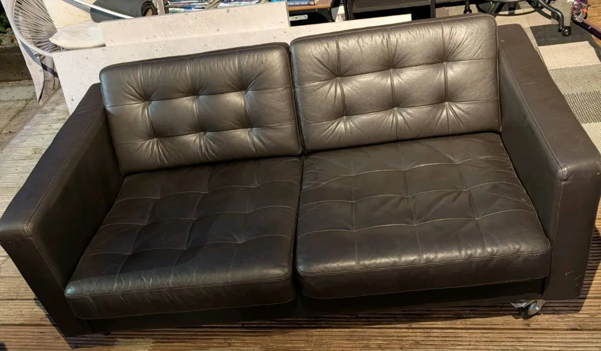Leather couch - Image 1
