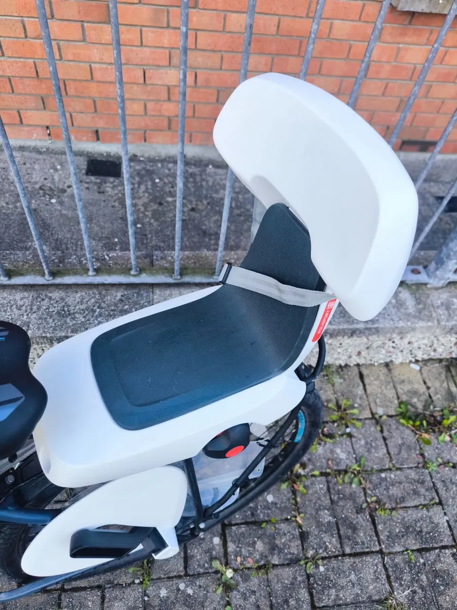 Polisport Guppy Junior Rear Bike Seat For Kids - Image 3