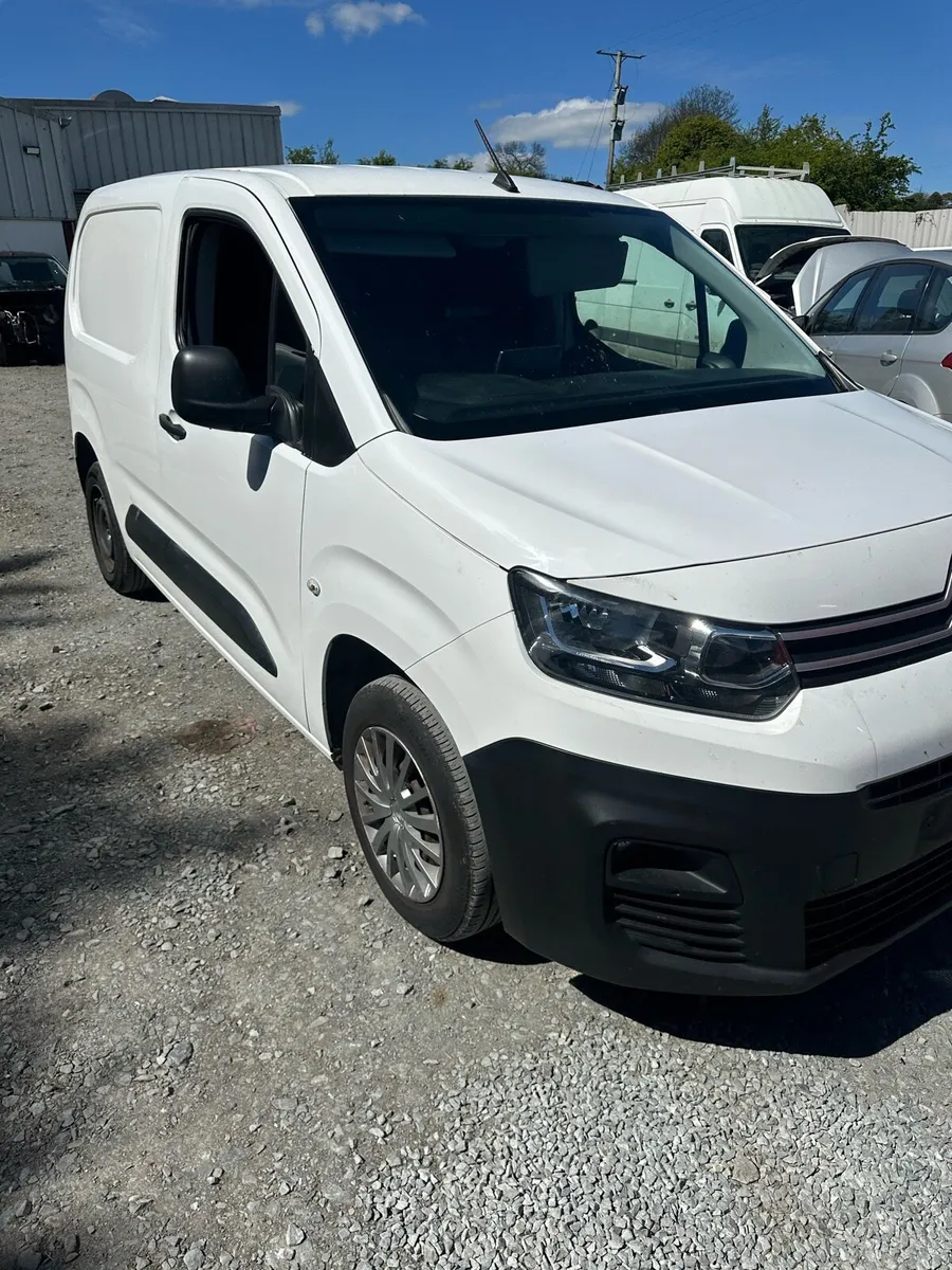 2020 Citroen berlingo for breaking 1.5 - Image 1