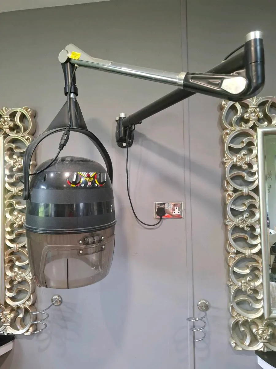 Hair Salon Furniture /equipment - Image 1