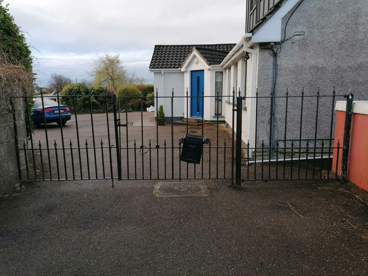 Front Gates - Image 4