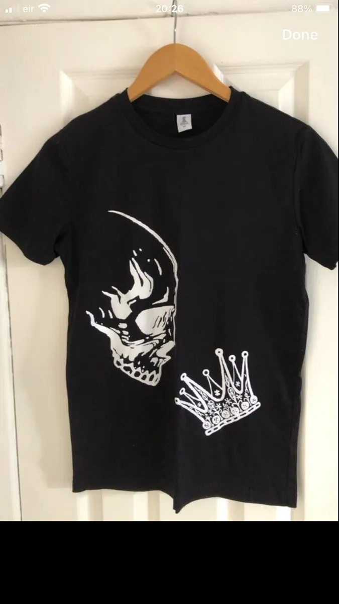 Mens Amico teeshirt size XS €25 - Image 1