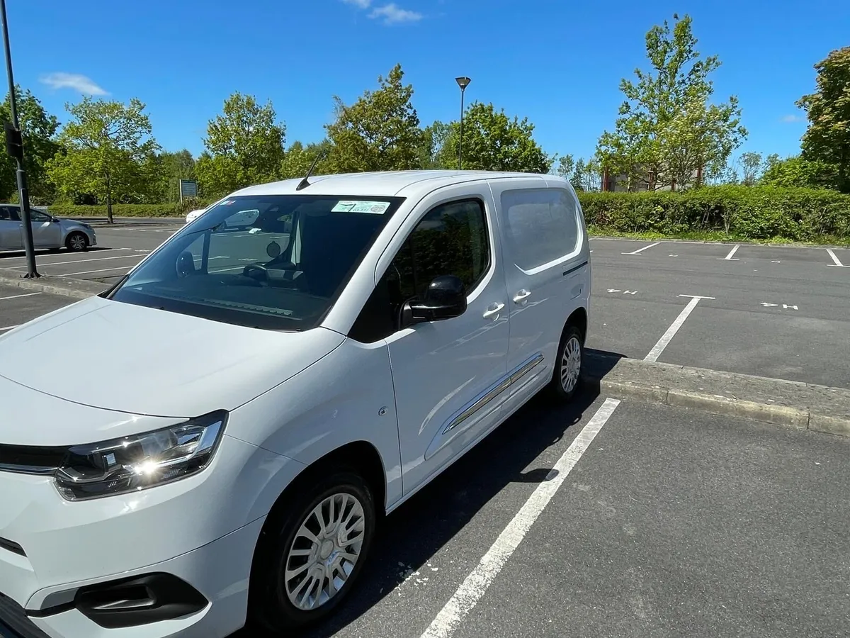 Toyota proace van - Image 2