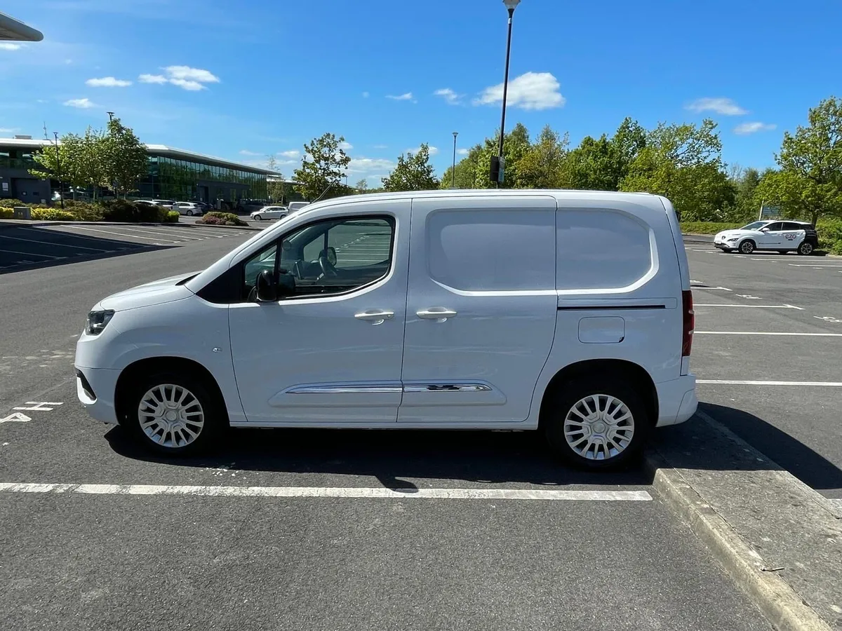 Toyota proace van - Image 4