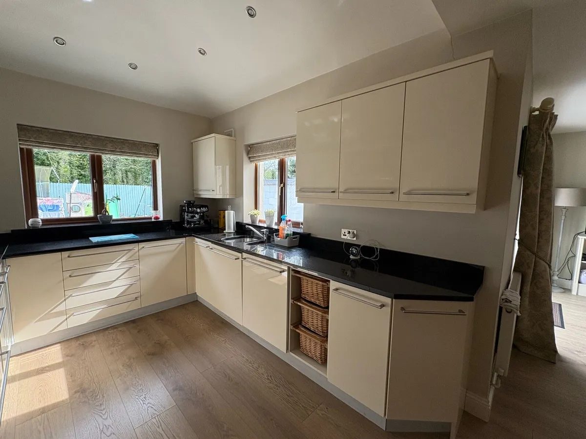 Kitchen units - Image 3