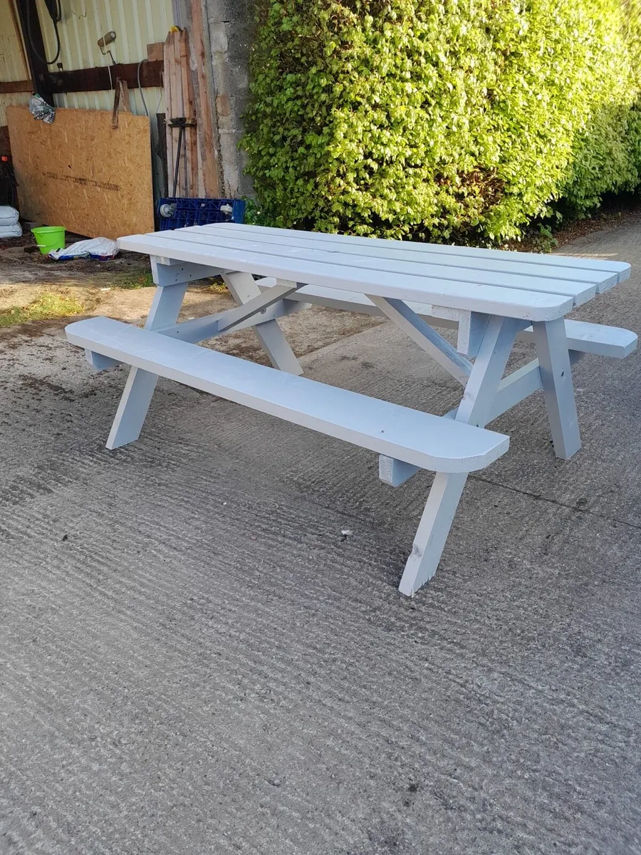 Picnic benches - Image 1