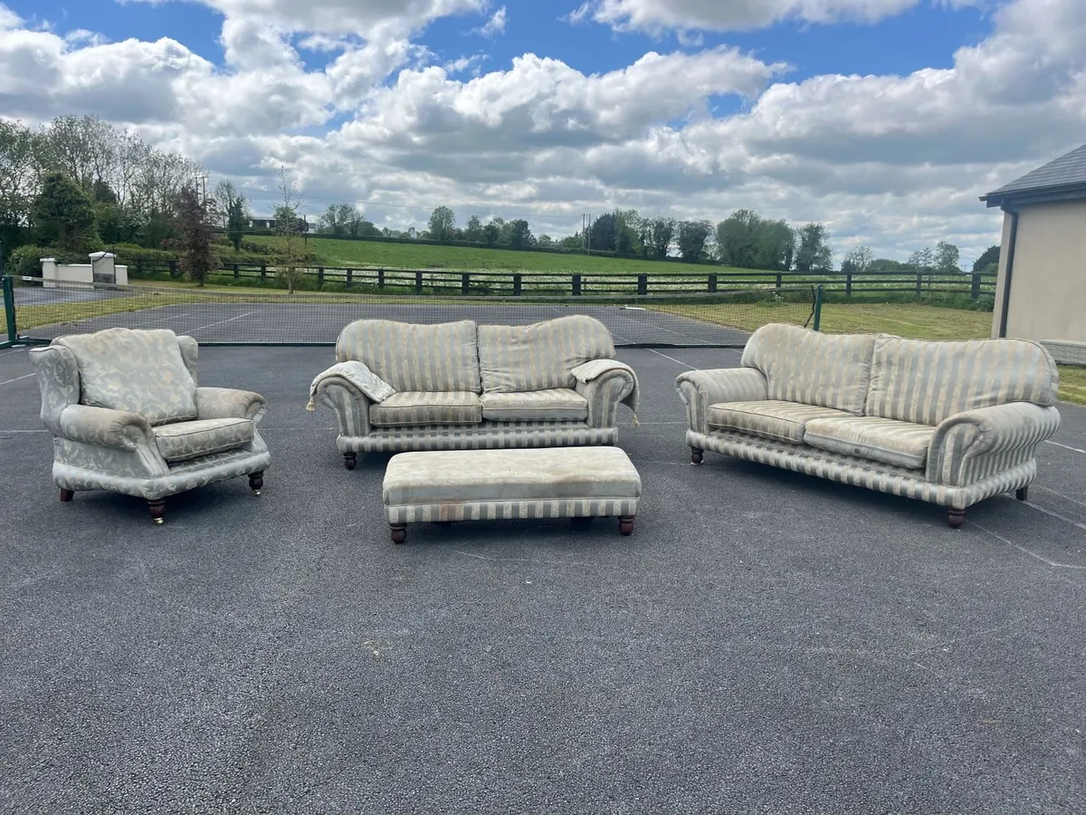 Suite of Furniture - Image 4