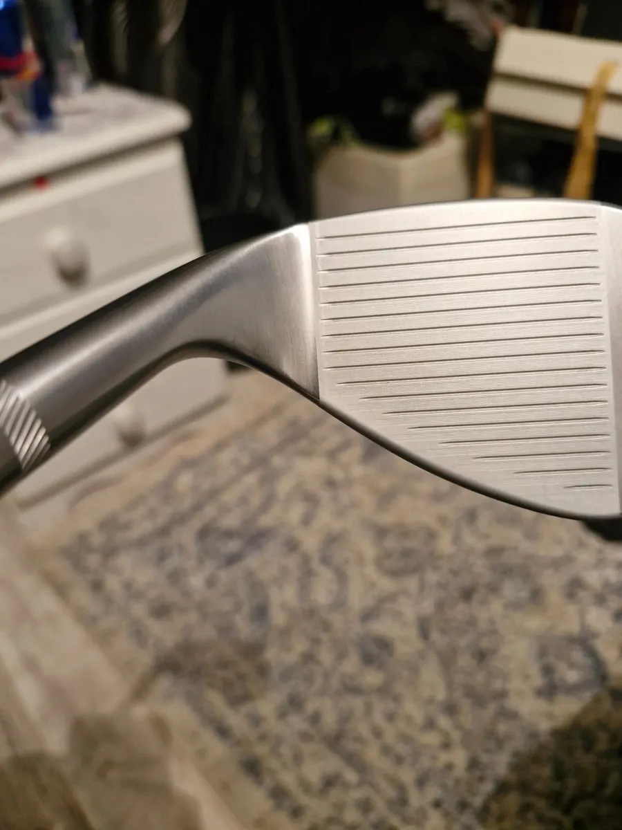 Titleist vokey sm10 56% 08 /m - Image 1