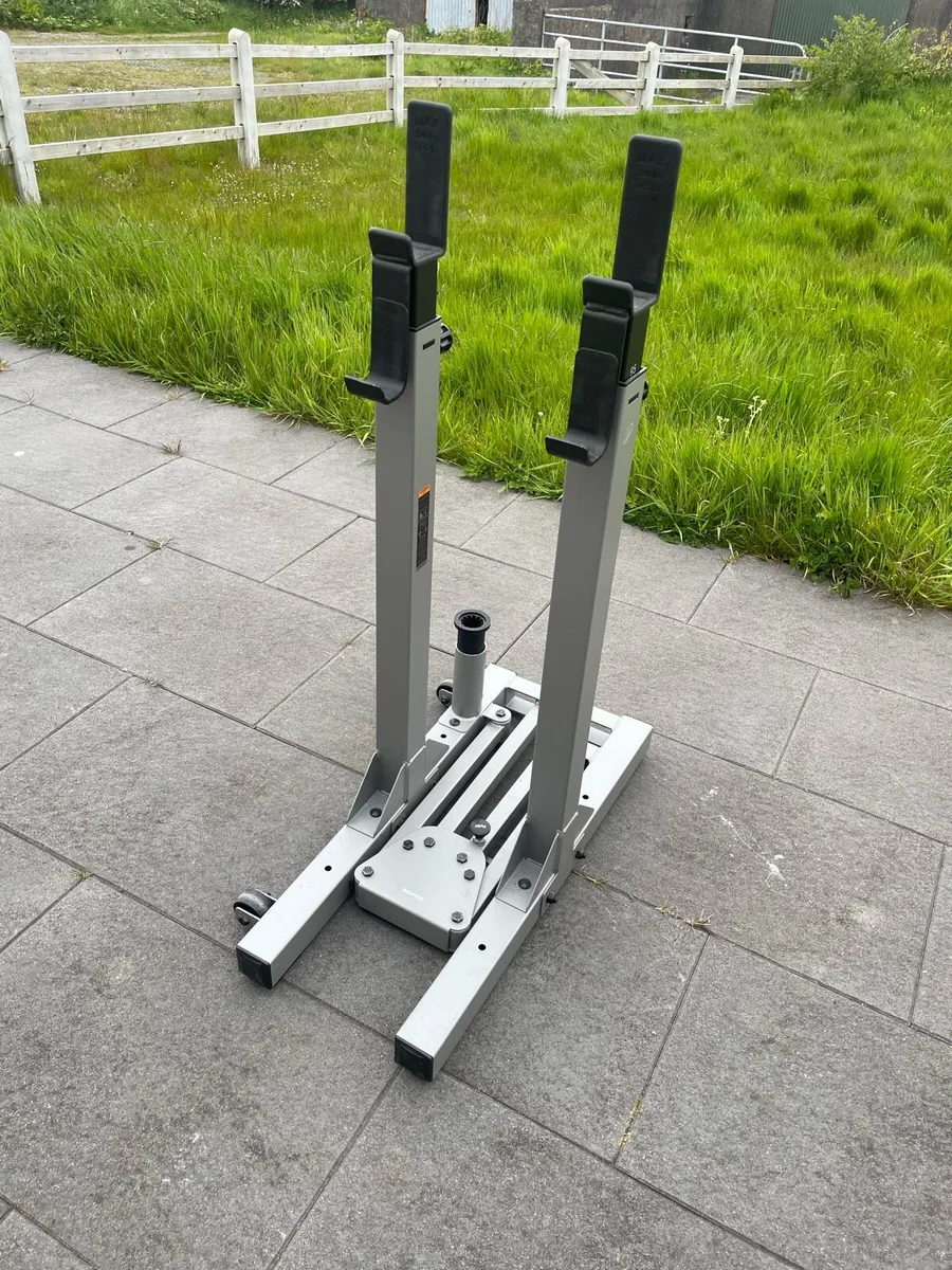Squat rack (foldable), Olympic bar, 45kg weights - Image 3