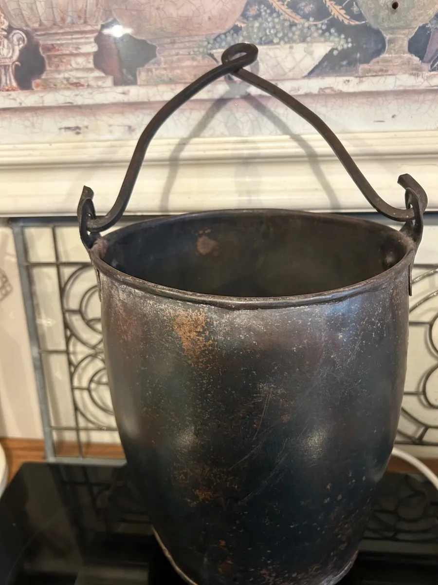 Hand made, vintage fire bucket. - Image 3