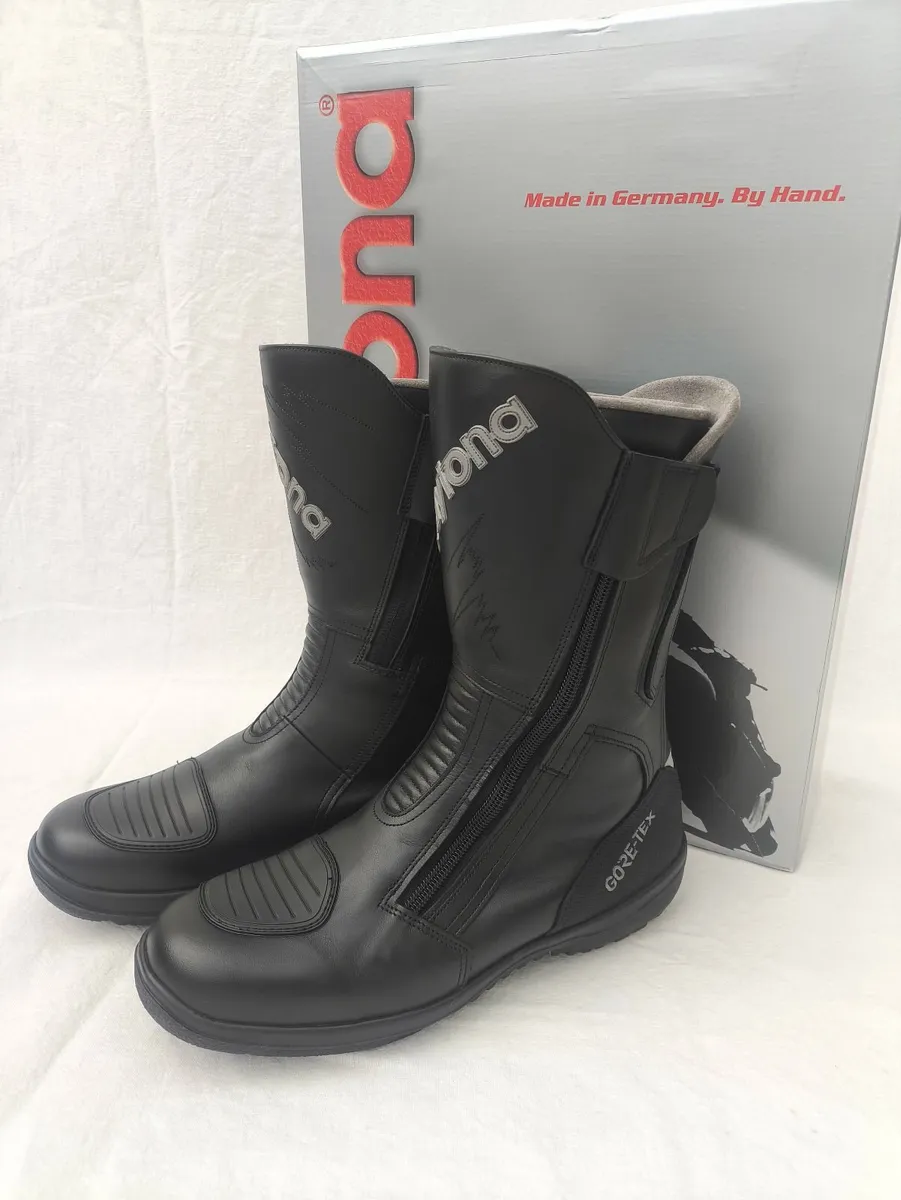 Daytona Road Star GTX Boots - Brand New In Box - Image 1