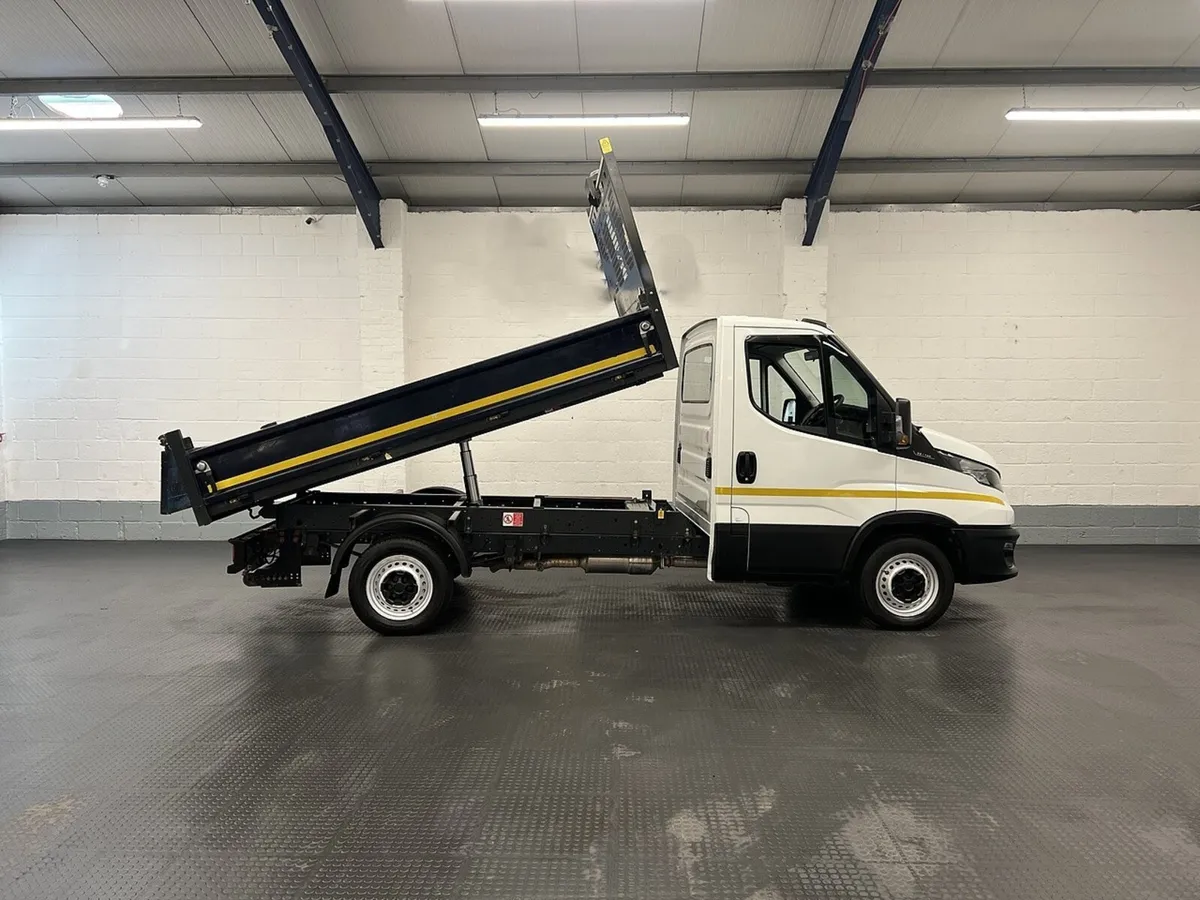2022 Iveco Daily Tipper Van - Image 1