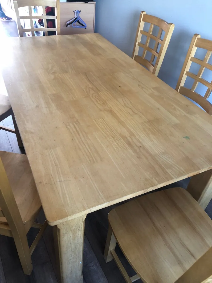 Table and six dining chairs - Image 4