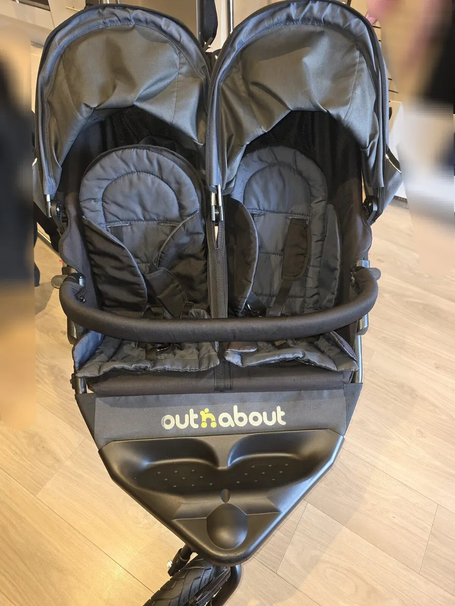Out N About Double stroller - Image 2
