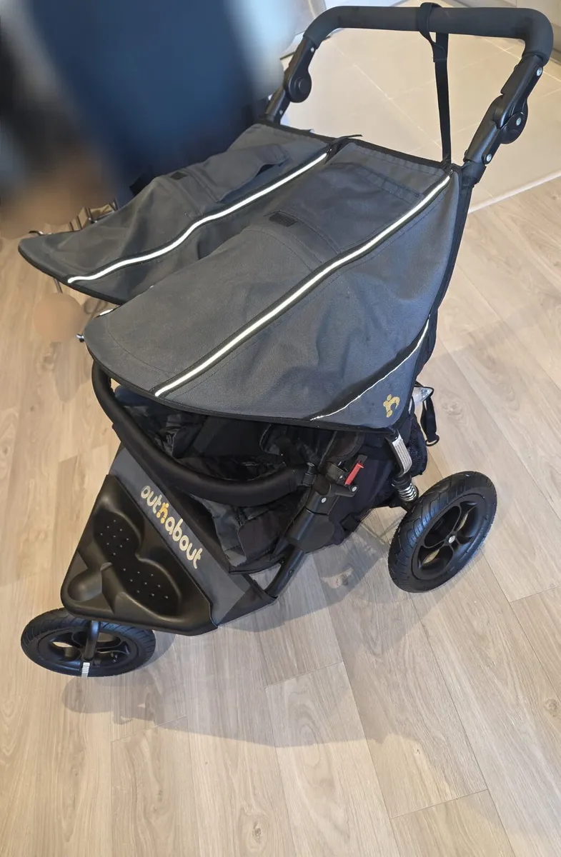 Out N About Double stroller - Image 3