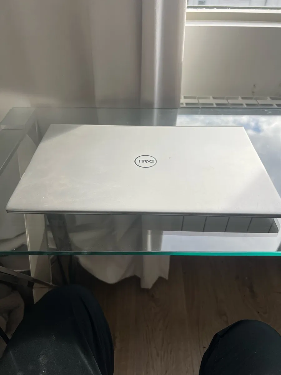 Dell Inspiron 15 5000 - Image 2